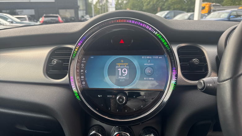 MINI Hatchback 1.5 Cooper Exclusive 5dr Auto Petrol Hatchback